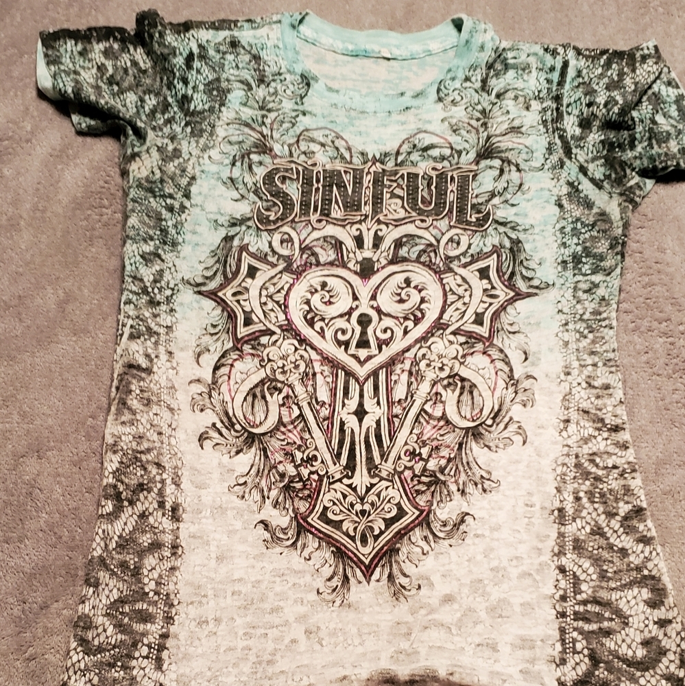 Sinful shirt size S